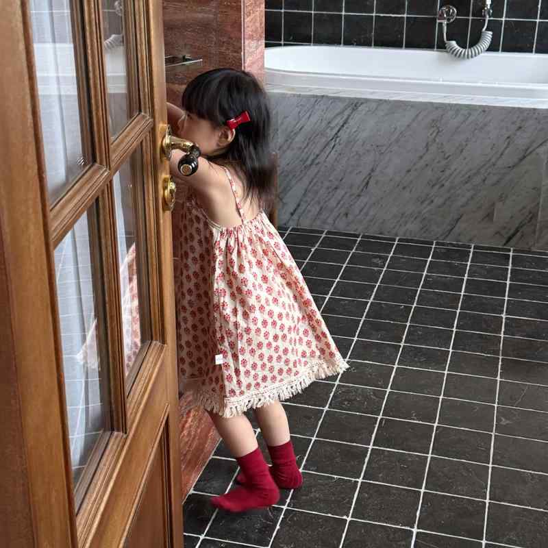 御嬢さん 御召しもの 赤ちゃん 夏 春夏 吊り帯 スコート 後押し食い違い 御姫様 スコート うしろ帯 可愛らしい 花柄 綿混紡 出どころ パステル色の 肌ざわり A伝達ルート 太陽面爆発 スコート 軽さ 通気性 吸湿速乾 サクラ色系 花色 3～8歳 100～140糎 韓風 今めかしい