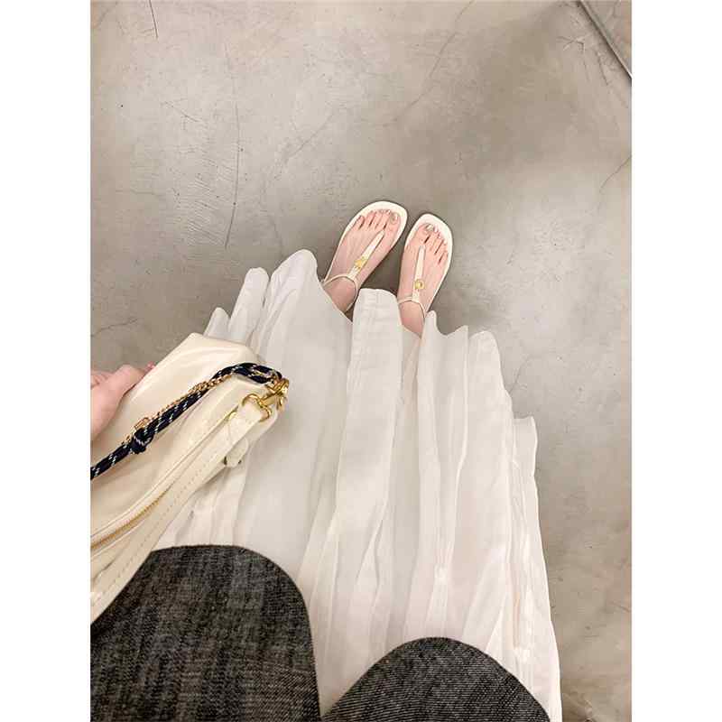 女性用サンダル フィッシュマウス トングサンダル 女性 夏 透気 速乾 羊皮 インソール 牛革 アッパー ゴールド バックル 低ヒール フラット ビーチ リゾート 休暇 純色 ホワイト レッド ブラック ネイビー ベージュ 芸術的 レトロ スタイル メタ
