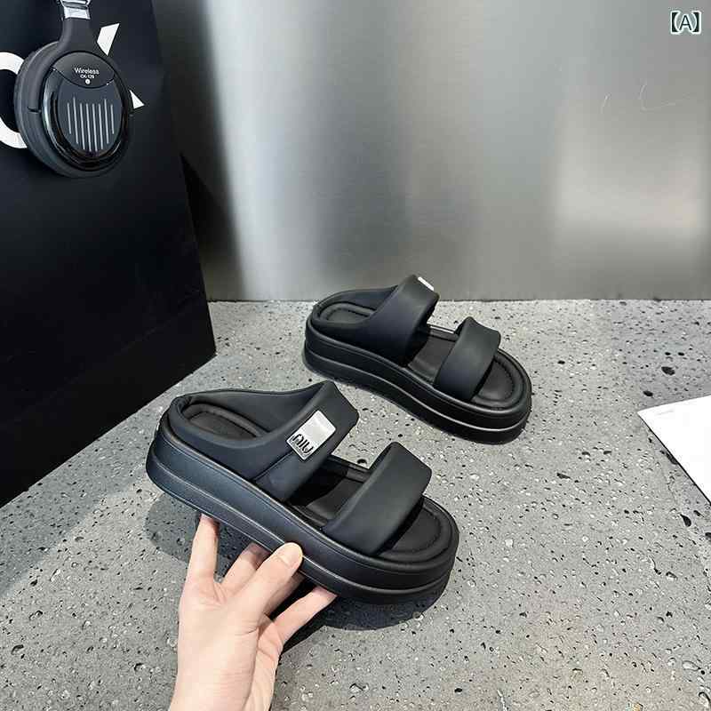 女性用サンダル 春夏 厚底 メタリックレター ストラップ 韓国風 ソフトソール ビーチシューズ 丸トゥ メッシュ素材 軽量 伸縮性 ブラック ベージュ 通勤 普段使い 外出 カジュアル 吸湿速乾 快適