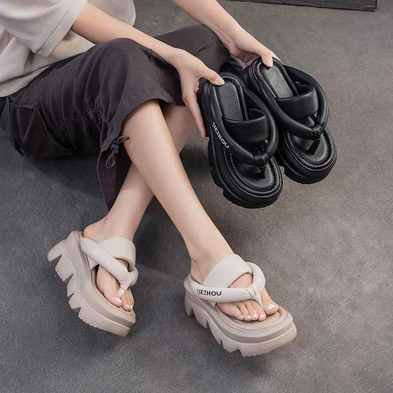 サンダル 女性用 厚底 人字型 羊皮 米白色 ブラック 快適 夏 ビーチサンダル 普段使い 軽量 伸縮性 ファッション 靴 履きやすい 屋外用 歩きやすい ビッグシルエット 通用 スタイル
