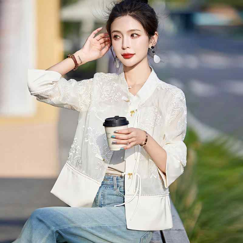 レディース 刺しゅう 花柄 厚地の外套 通い用 杏色 牛仔布 当たること冷感 長袖 広々とした影ぼうし 決まり切った丈 シングル前胸部 3D 立体 ひな型 薄っぺら 防晒 プルオーバー トップス ライトアウター 人となり 表現スタイル うつり変わり スピード競技 科目 夏 春夏 吸湿速乾 軽さ 女