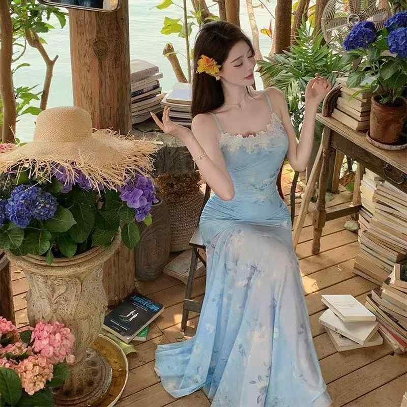 ワンピース 女性用 夏 海辺 度假 吊り帯 ロングドレス ライトブルー 花柄 レース 網紗 純欲 セクシー 魚尾 ハイウエスト 包み込み 長丈 H型 無袖 セットイン ポリエステル 涼感 軽量 通気性 切り替え デザイン ビーチ 休暇 スタイル