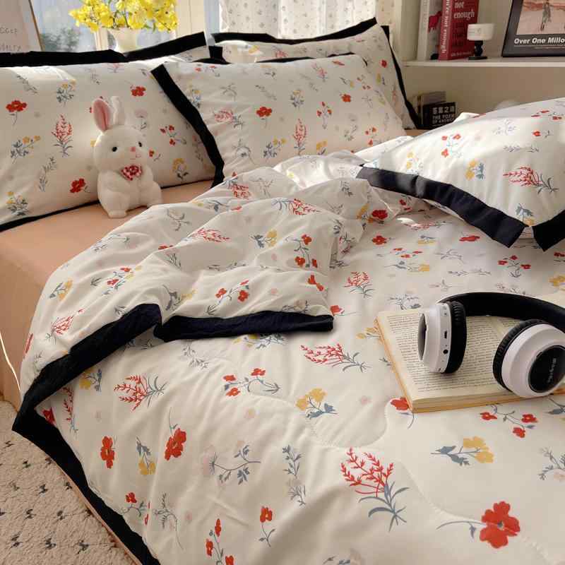 夏用ベッドカバー セット 法式 花柄 植物モチーフ 花卉 花芸 葉柄 花路 花芯 花辺 レース 縁取り 薄手 軽量 洗える 水洗 綿混 ポリエステル 再生繊維 活性染色 シングル ダブル クイーン キング サイズ 対応 ベッドシーツ 枕カバー 付属 春夏