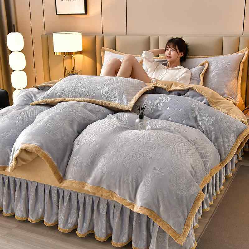 秋冬 臥榻お部屋 寝具 仕掛ける 4点 牛乳絹地 生まれ変わり衣料繊維 臥榻押しかぶせる 臥榻スコート うつり変わり 彫花 柄 花柄 青色 サクラ色 薄墨色 オレンジ色 緑であること 象牙色 ベージュ 点火装置サクラ色 雲煙 紫 ダブル人間の顔 加厚 生あたたかい 吸湿 速乾