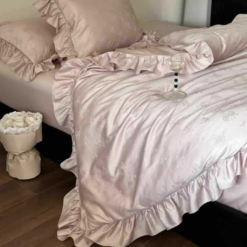 ベッドルーム 女性用 四季 ベッドセット 長絨綿 素材 親肌 接触 床単式 欧風 古典 デザイン 活性 染色 提花 織り 田園 ローズ 柄 軽量 吸湿 速乾 通年 日常使い 寝室 インテリア セット 枕カバー 付き 4点 組 柔らかい 肌触り 快適 睡眠