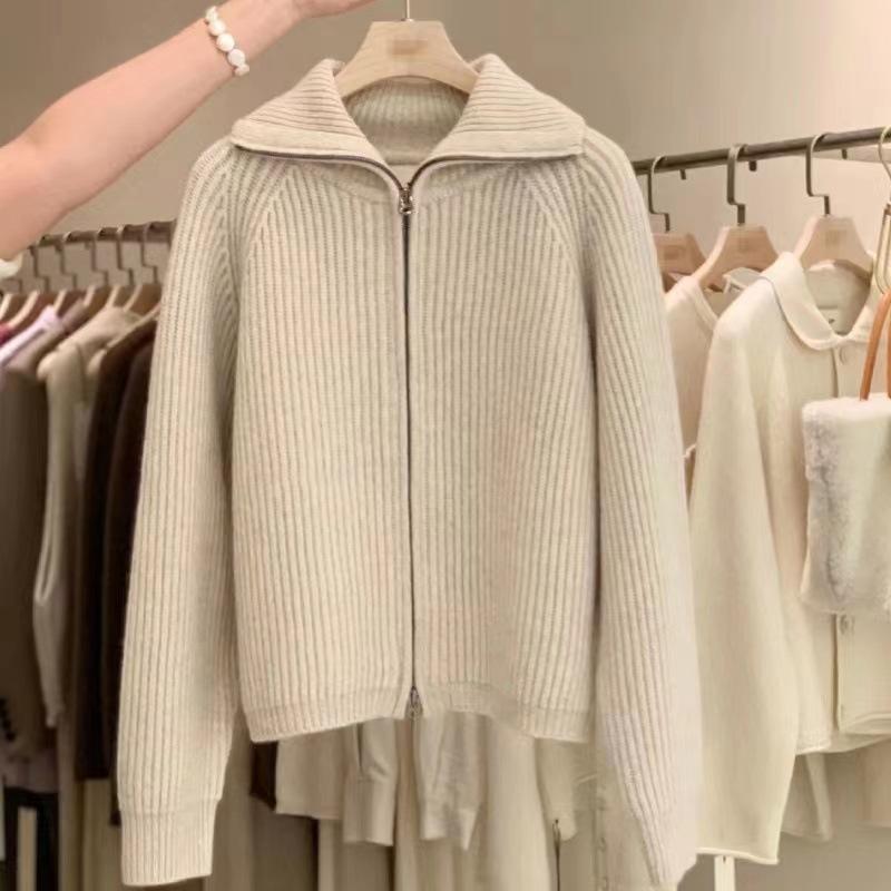 カーディガン 女性用 秋冬 長袖 ジッパー ポロカラー ニットセーター ニット ゆったり 羊毛 厚手 単品 基本デザイン 純色 編み込み 米色 キャメル イエロー ホワイト ダークグレー 私服 洗練スタイル 暖か 柔らかい肌触り 長袖アウター