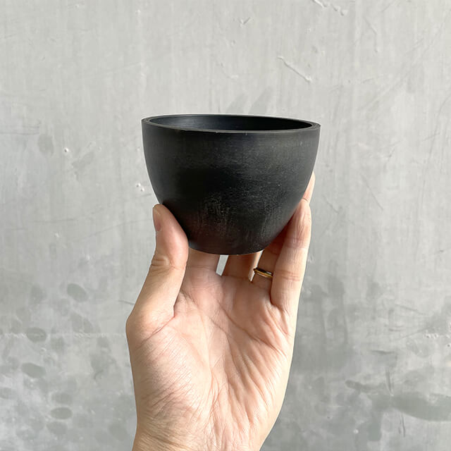 128円 【在庫あり】 BLACK PLASTIC POT9cm×6.5cm 黒 プラ鉢 3号 植木鉢 ブラックポット