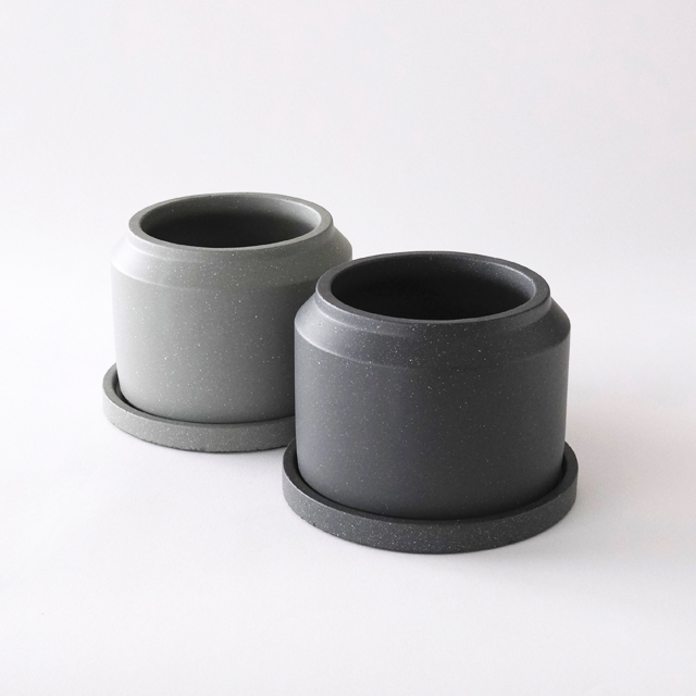 グレーの木のシルエット陶器 グレーの木のシルエット陶器 グレーの木のシルエット陶器 - 工芸