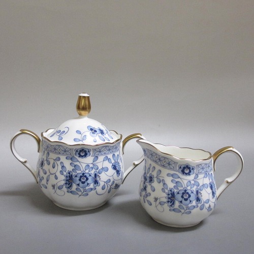 ★ナルミ/NARUMI ミラノ  精製糖ポット＆クリーマー 仕掛ける 梅/金彩  新入荷【中古】