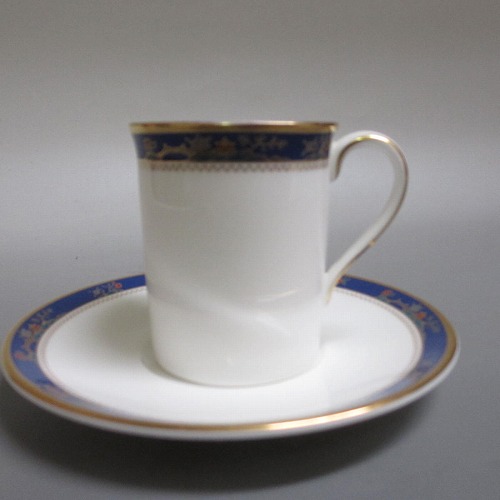 楽天市場】美品 ロイヤルドルトン Royal Doulton ヨークシャーローズ