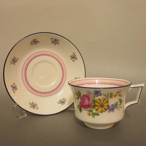 ★ウェッジウッド/ Wedgwood    ナオミ/NAOMI  優勝杯＆平円盤 廃盤品/個数押さえる  新入荷【中古】