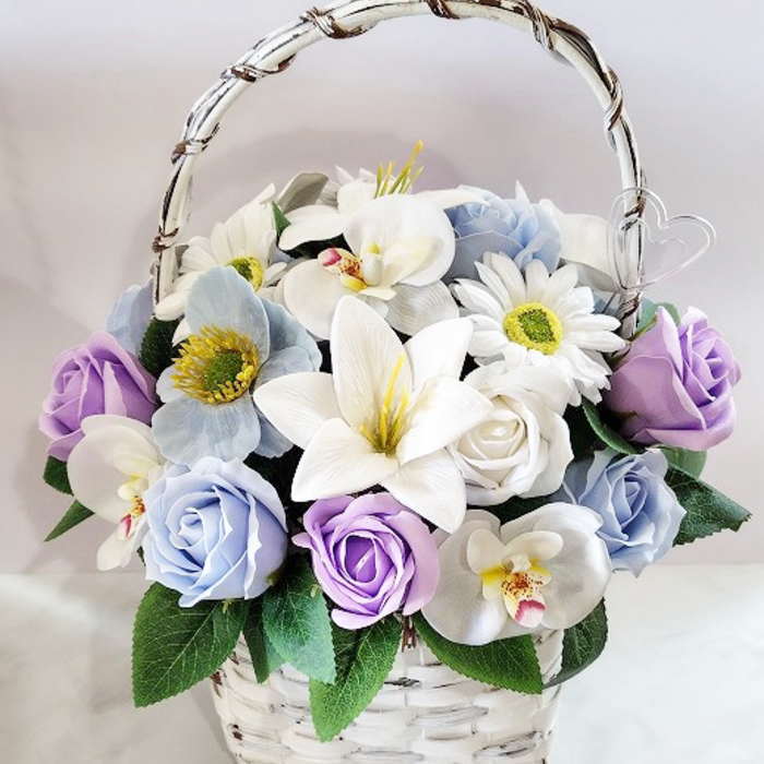 初盆花 お供え お供え初盆花 小ゆり ローズ 夢見鳥蘭 繰り合わせる お供え花 手かご 花かご