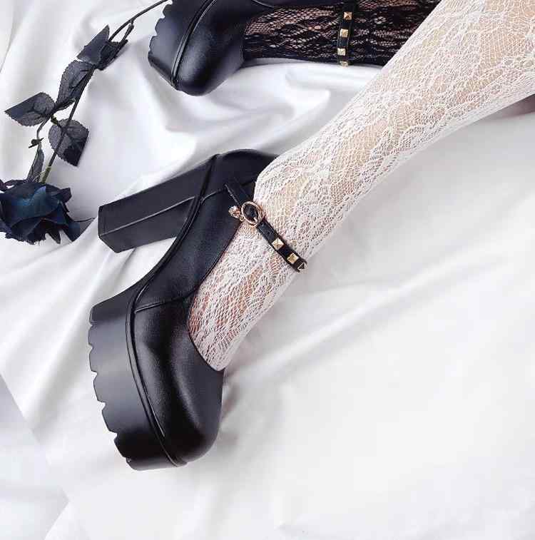 パンプス ローファー シューズ 靴 厚底 ハイヒール スタッズ ワンワードバックル ラウンドトゥ 女性用 レディース ゴスロリ 量産型 地雷系 かわいい 可愛い 大人っぽい 存在感 主役級 20代 推し活 ライブ イベント 握手会 女子会 ブラック 黒