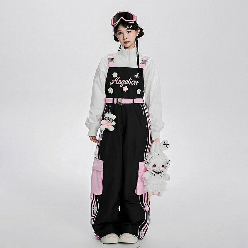 送料無料 ビブパンツ スノボパンツ レディース スキーパンツ サスペンダーパンツ サスペンダー付き ロングパンツ 長ズボン ボトムス スノーボードパンツ スノー 甘クール系 Y2K風 立体花 クマのキーホルダー付き 可愛い熊 腰ベルト サイドライン 黒ピンク 海外通販
