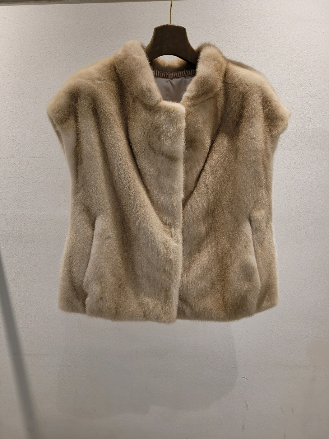 HE\u0026SHE [貨物輸送無料] KOPENHAGEN FUR コペンハーゲンミンクのコートより良い ミンクファーベスト レディースより良い より良い冬ベストアウター 御前上等より良い雅びやかより良い ラグジュアリー 韓国 ハイクォリティー ミンクのコートより良い 獣の皮より良い 写実的毛革より良い ベストジレ
