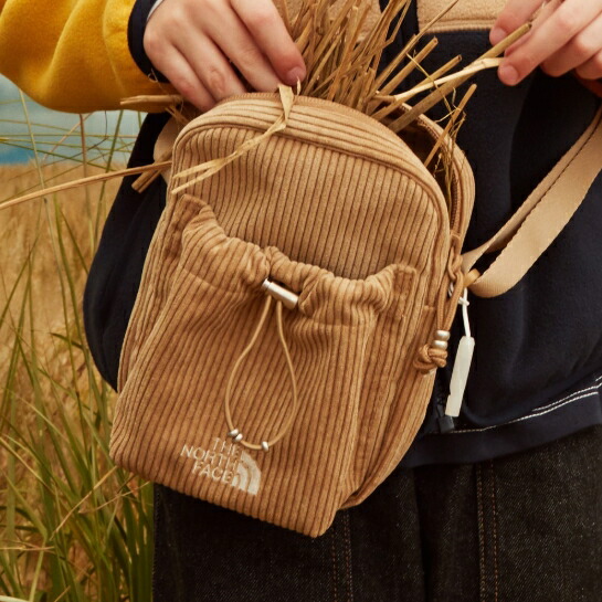 ノースフェイス THE NORTH FACE KOREA 【正規品】 25FW キッズパフィークロスバッグMINI_CD K PUFFY CROSS BAG MINI_CD 子供 男の子 女の子 男女兼用 日常用 ショルダーバッグ ストリート カジュアル 韓国 NN2PR57R