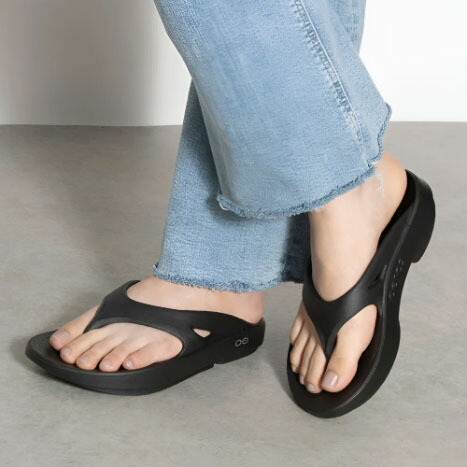 OOFOS ウーフォス 【置き目品】 OOFOS OOriginal FLIP-FLOP ユニ一発やる メンズ レディース 男女兼用 表どおり 心地よい シューズ サンダル フリップフロップ スリッパー ミュール 韓国 HE\u0026SHE [貨物輸送無料] UPSO6G100BK