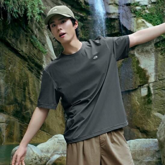 北の方人間の顔 THE NORTH FACE KOREA 【置き目品】 26SS メンズアイスキューブ半袖ラウンドプルオーバー M\u0027S ICECUBE S/S R/TEE メンズ 表どおり 心地よい カットソー 韓国 HE\u0026SHE [貨物輸送無料] NT7US39