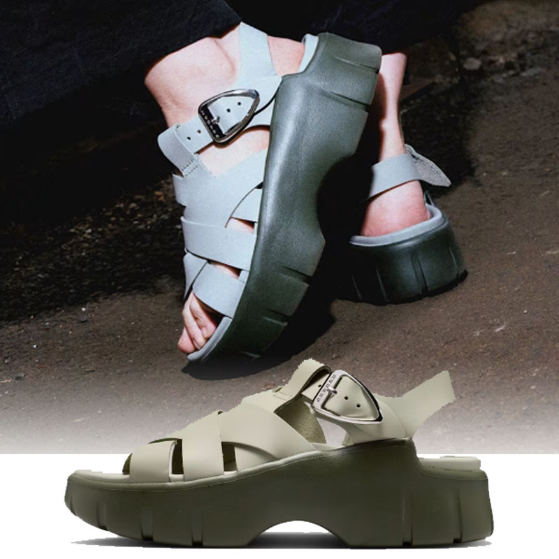 ナイキ NIKE 【置き目品】 ジョーダンウィローサンダル W\u0027S JORDAN WILLOW SANDAL 成人女性 レディース お上さん うしろ帯 表どおり 心地よい 家庭用スリッパ サンダル ミュール HE\u0026SHE [貨物輸送無料] IV5227-304