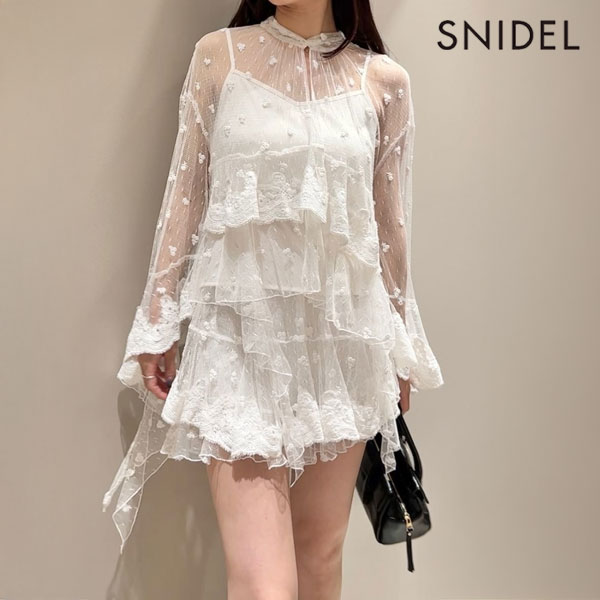 店内全品ﾎﾟｲﾝﾄ10倍 【新生活応援ｾｰﾙ50%OFF】【即納】 スナイデル SNIDEL トップス チュールエンブロイダリーレースブラウス ミドル丈 長袖 シアー 透け感 swfb255147