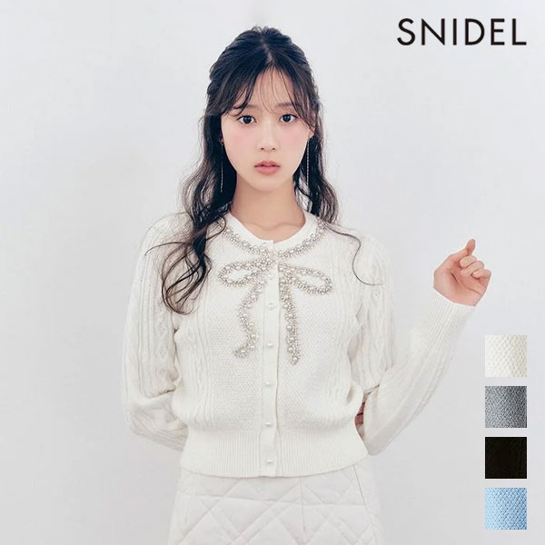 スナイデル SNIDEL 26秋冬 トップス 【WARM】ビジューニットプルオーバー 9月中旬～10月上旬予約 カーディガン 長袖 ミドル丈 リボン swnt264178｜SHE／HER（シーハー）