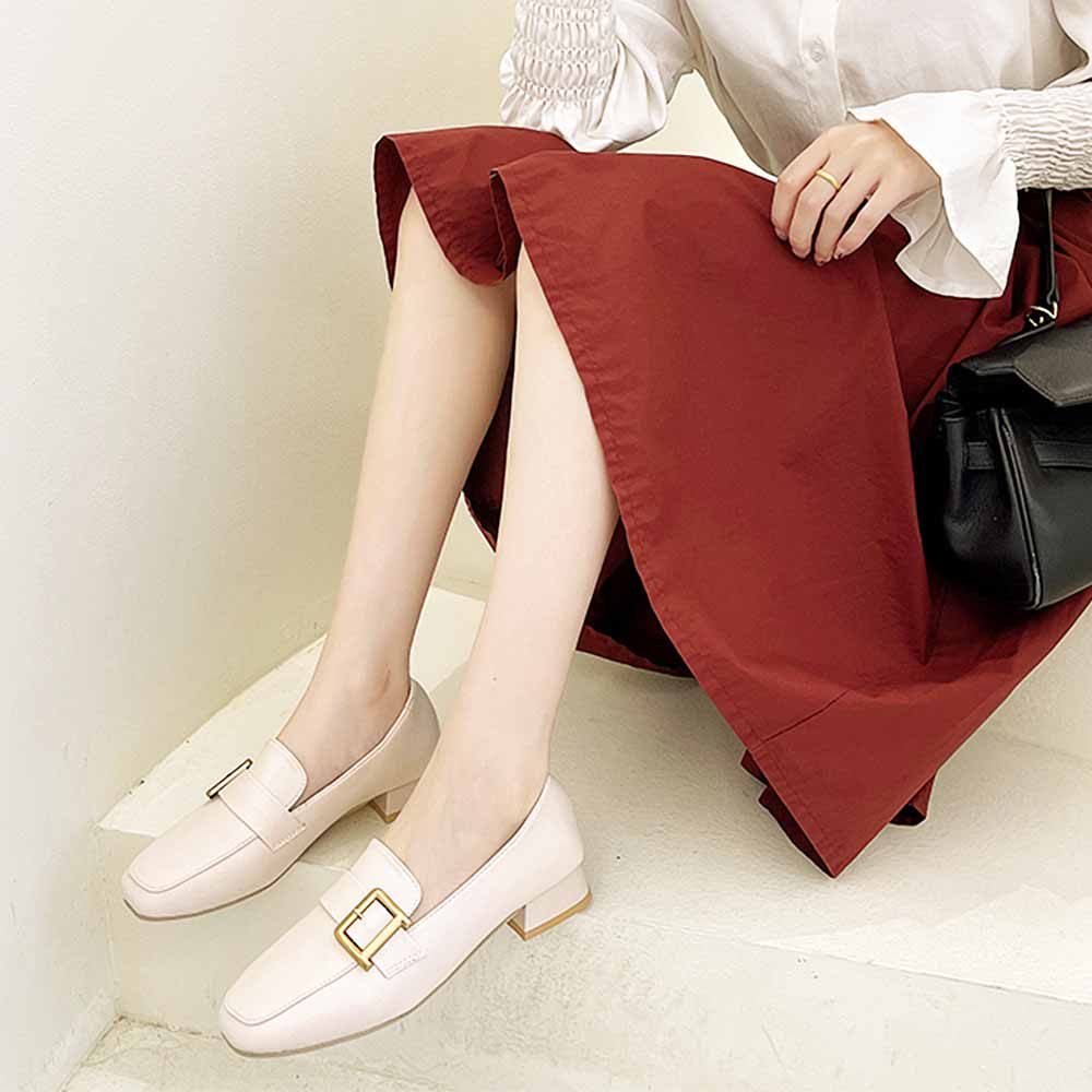 最大15 クーポン ローファー 女性 スクエアトゥ 無地 シューズ くつ レディース 疲れにくい パンプス シンプル 通勤シューズ