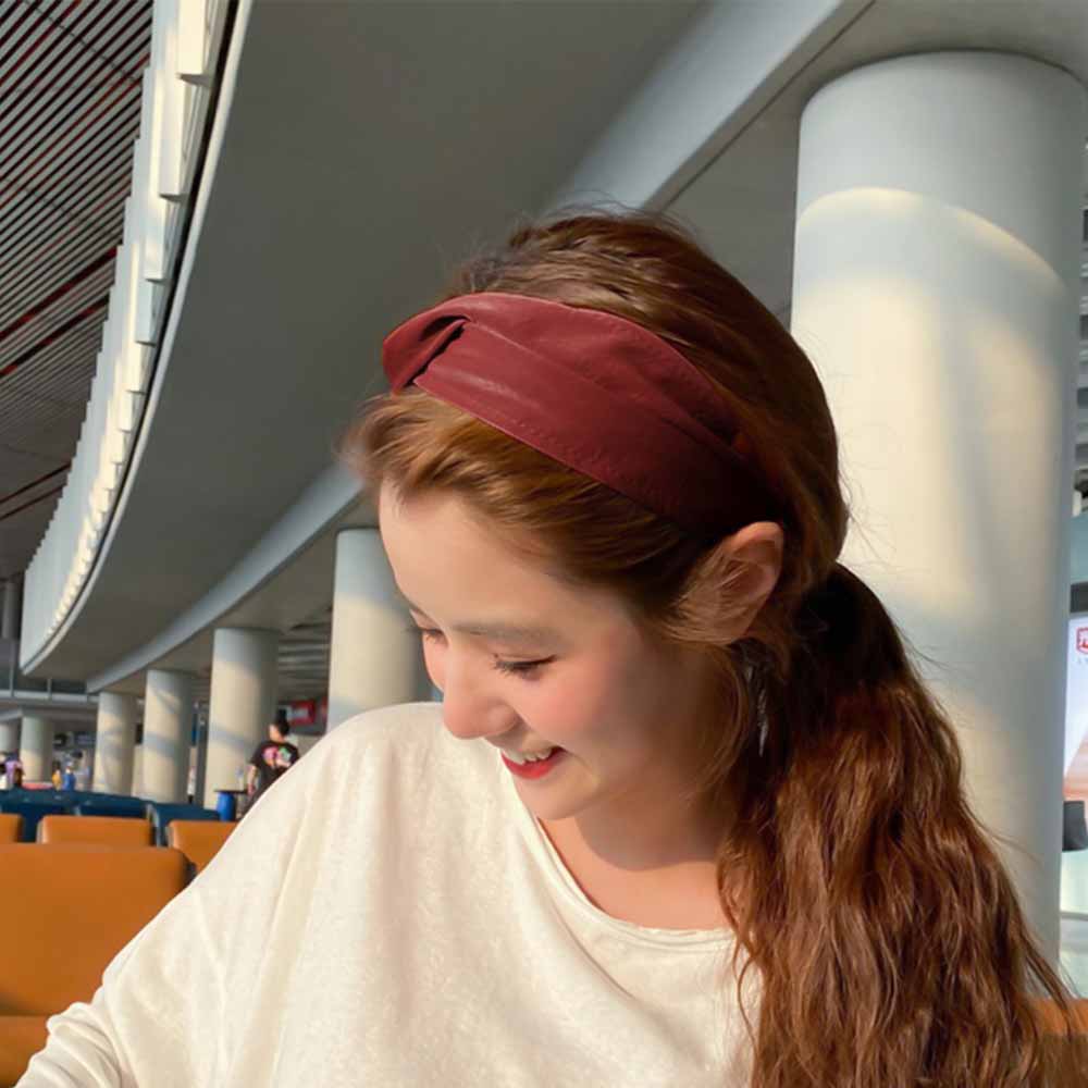 最大15 クーポン ツイスト 女性用 レディース 韓国ファッション カチューシャ 幅広 おしゃれ 女性 ヘアアクセサリー パーティ