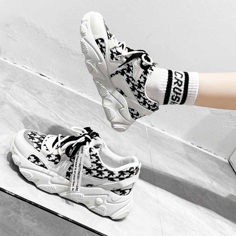 最大15 クーポン ダッドスニーカー 女性 厚底 大人 おしゃれ 厚底スニーカー レディース ローカット 長袖 カジュアル