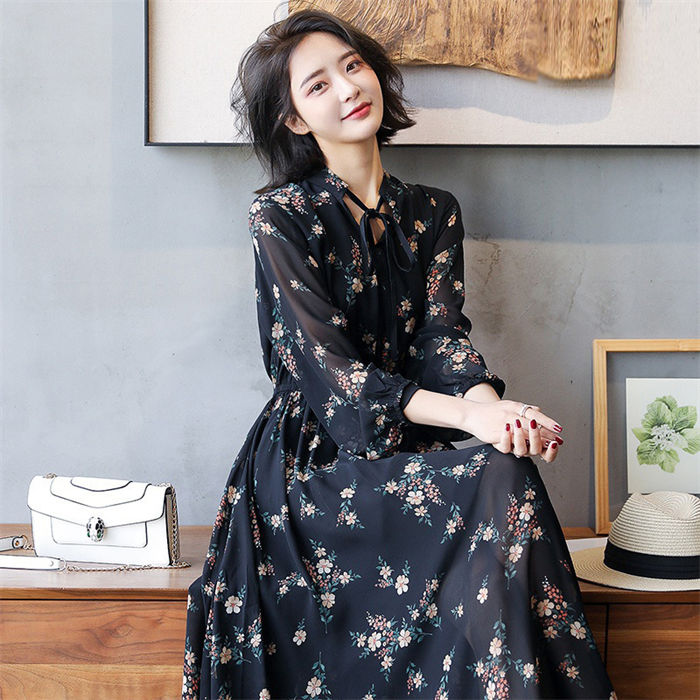 春秋コーデ❤️レディース　ロング丈ワンピース　長袖　vライン　花柄 楽天市場】ワンピース 春 秋 長袖 vネック レディース 花柄 A