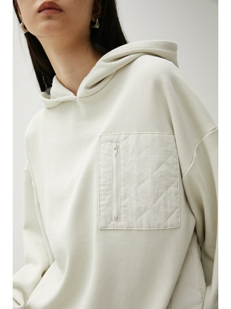 最前線の QUILTED DETAIL HOODIE AZUL by moussy アズールバイマウジー トップス パーカー フーディー ホワイト  ブラック Rakuten Fashion