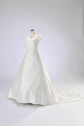 【〜8/17まで限定値下げ】ドレスプロダクション　アメリカンスリーブドレス アメリカンスリーブ タフタドレス（W292BK）