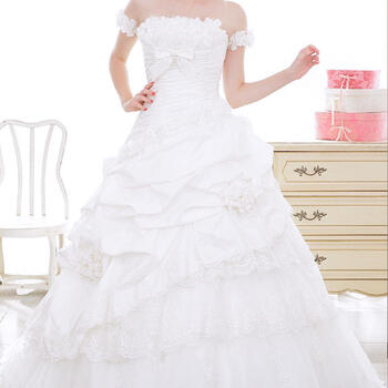 送料無料 一部地域を除く レンタル レンタル ドレス ウェディング 挙式 二次会主役 結婚式 レンタル 二次会 パーティー 衣裳 ウェディング ドレス レンタルとギフト しあわせ創庫 女の子の憧れが詰まったキュートなウェディングドレス スタイル