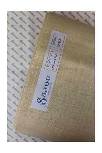 Sajou（サジュー） 麻布 反物 32ct リネン 刺しゅう布 130x90cm 【セーブル-LIN ? BRODER 12 FILS AU CM AU M?TRE SABLE-】フランス製 T_LIN_12_M_100_140_SABL【予約】