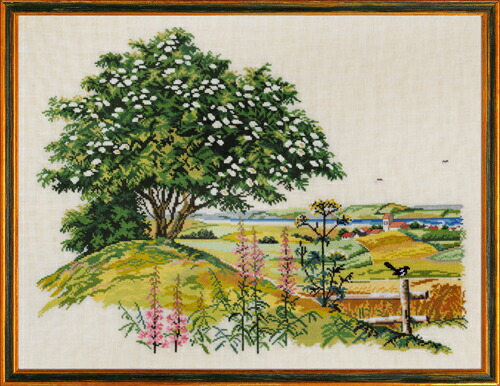 EVA ROSENSTAND クロスステッチ刺繍キット エルダーの木 elder tree デンマーク 北欧 輸入 上級者 14-471