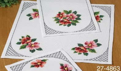 クロスステッチ刺繍キット ペルミン Cosmos 秋桜のテーブルクロス Permin of Copenhagen 北欧 デンマーク 中級者 上級者 27-4863 【DM便対応】