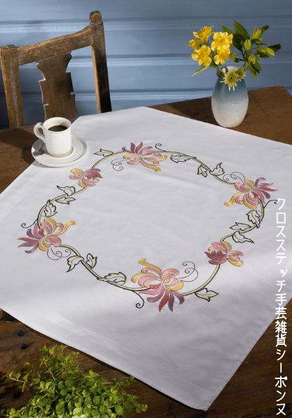 刺繍輸入キット ペルミン Blomster 花のテーブルクロス Permin of Copenhagen デンマーク 北欧刺しゅう 上級者 27-1806|クロスステッチ手芸雑貨シーボンヌ