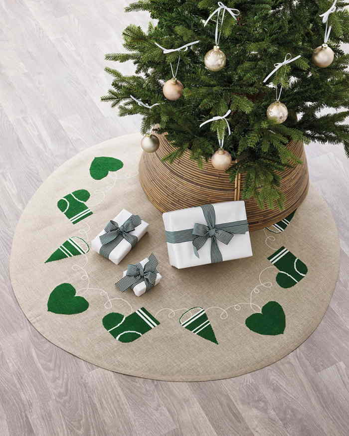 Permin of Copenhagen （ ペルミン ） はりつけ台編み目 縫い 一揃いの道具 【 緑であること色つやのクリスマス引っ敷き 】 北欧 デンマーク王国 インポート 上級者 45-5275
