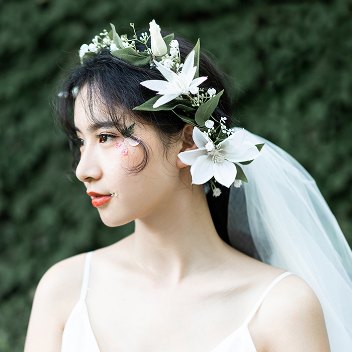 花かんむり ウエディング 花冠 ヘッドドレス ティアラ 結婚式 カチューシャ ヘアアクセサリー 花嫁 髪飾り ウェディング 森ガール 花輪 手作り 造花 姫風 パーティー 写真撮り フェス 海外旅行 上品な