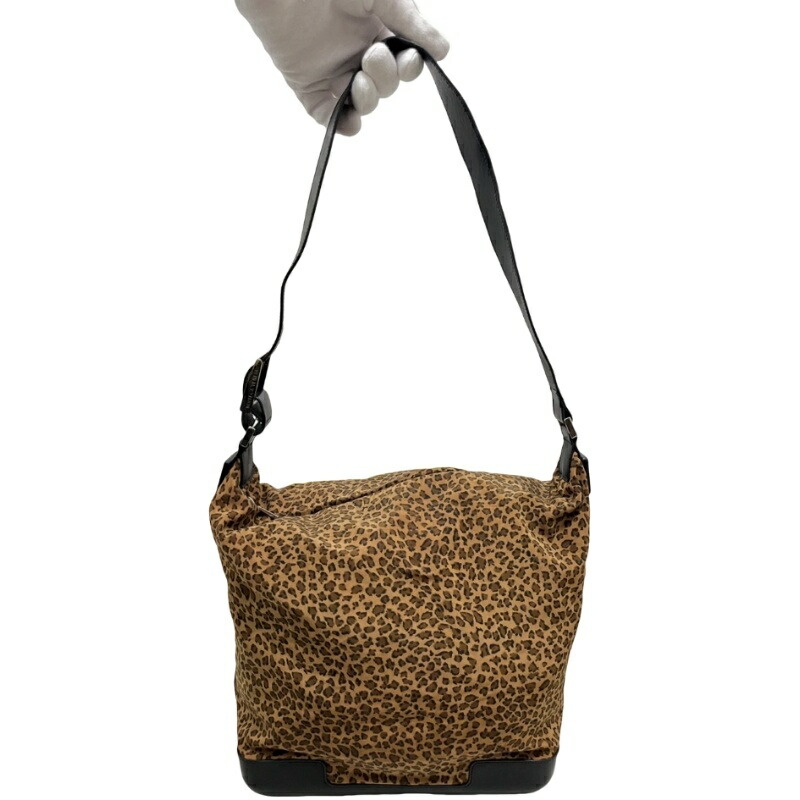BOTTEGA VENETA ボストンバッグ 大容量 ナイロン レオパード柄 BOTTEGA VENETA ボストンバッグ 大容量 ナイロン レオパード柄