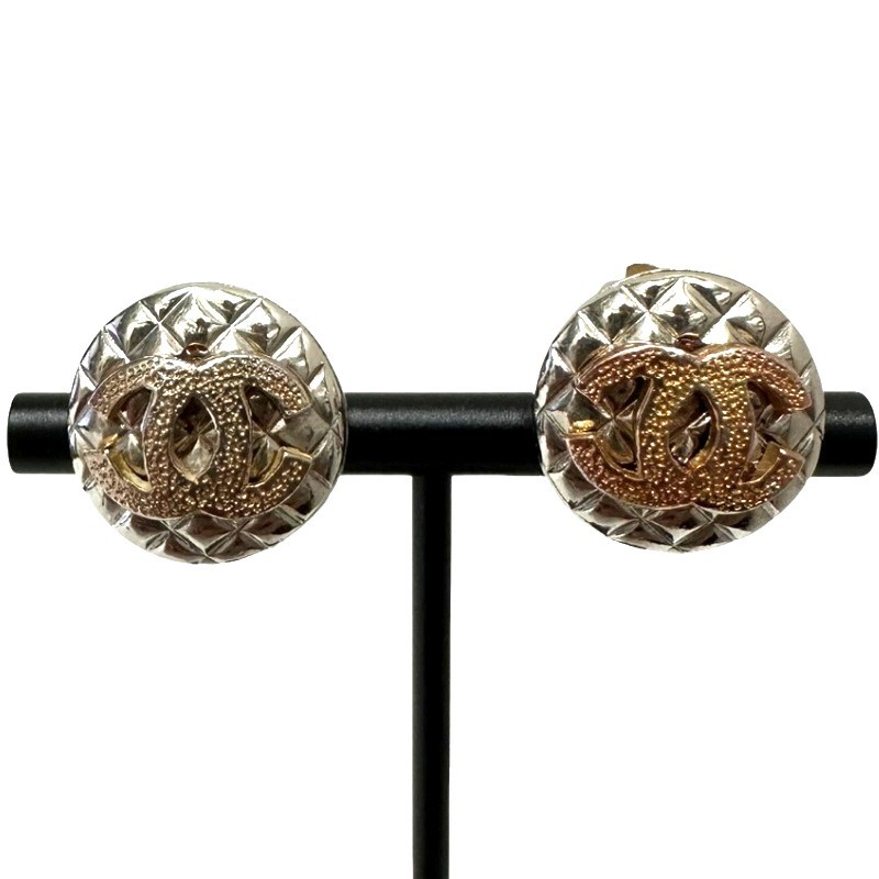 CHANEL シャネル イヤリング マトラッセ ココマーク メタル レディース アクセサリー ジュエリー 【中古】 32604K145｜質屋アシスト店