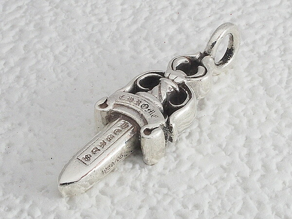 ミウラ クロムハーツ Chrome Hearts ダブル ダガー チャーム ペンダントトップ シルバー925 仕上済 中古 Smtb Td Saitama 楽ギフ 包装 Christine Coppin Com