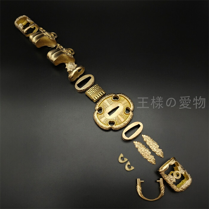 太刀金具　桜紋　刀鍔　目貫　縁頭　切羽　鐺　柄鞘一式金具　銅製　日本刀装具　レア 太刀金具 桜紋 刀鍔 目貫 縁頭 切羽 鐺 柄鞘一式金具 銅製