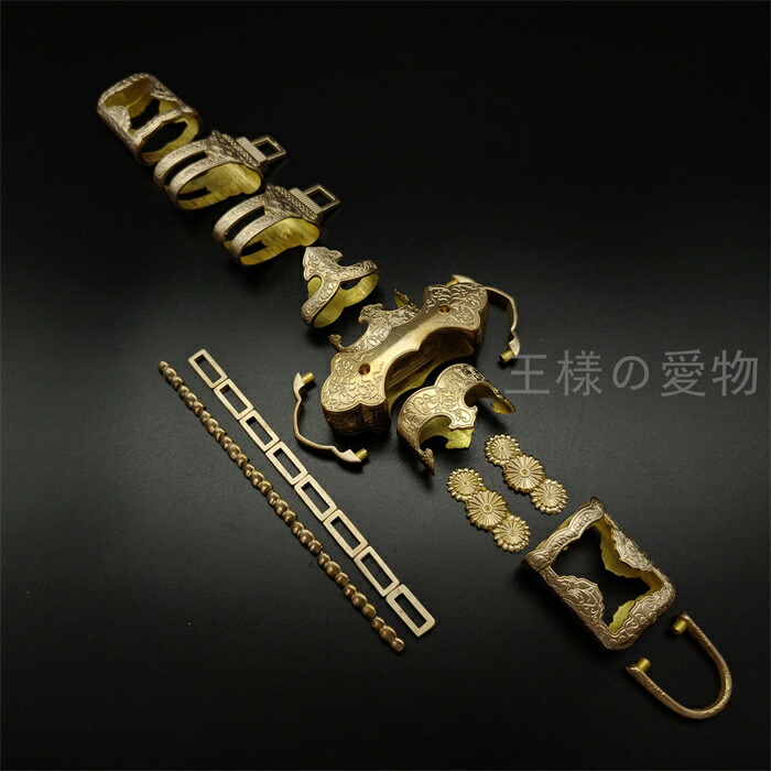 楽天市場】日本刀装具 合口拵え 唐草の図 縁頭 鯉口鐺 銅地 金工 金具