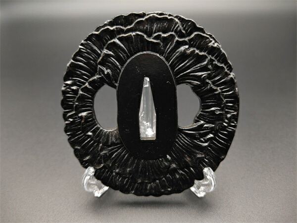 楽天市場】刀鍔 花柄紋の図 鉄製 絵金 鍔 刀の鍔 つば 鐔 刀鐔 日本刀