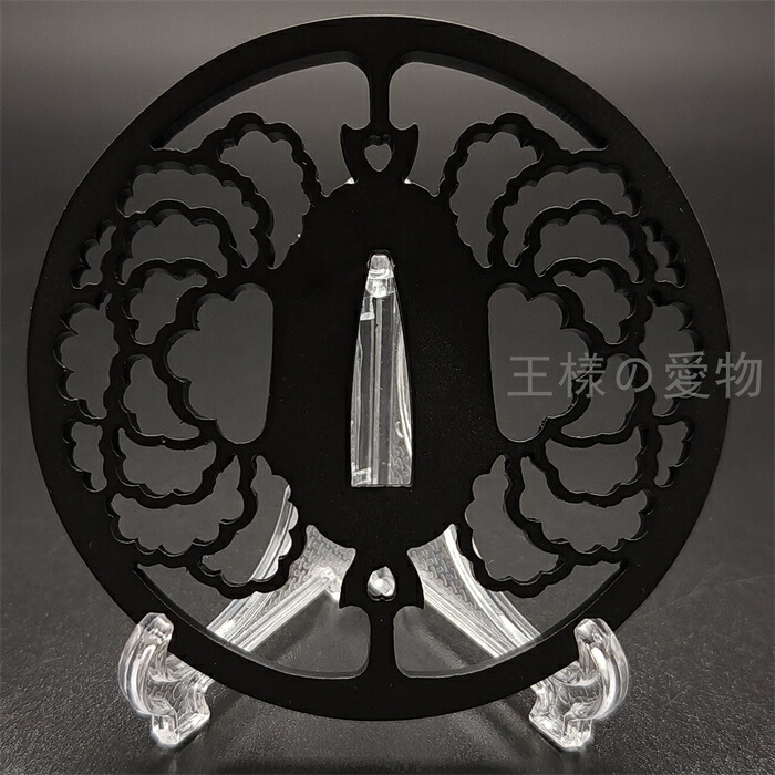 楽天市場】刀鍔 鉄地 透かし 双猫図 日本刀装具 鍔 つば ツバ 刀の鍔