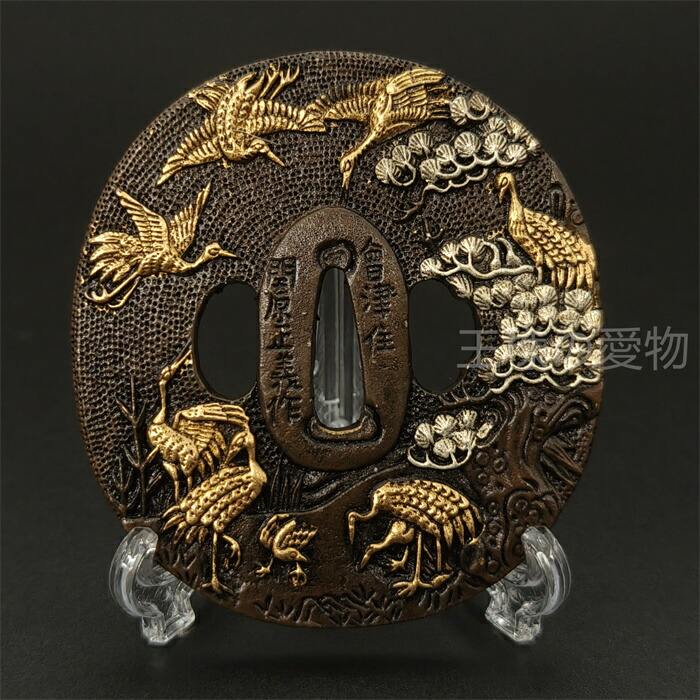 時代刀装具 軍刀鍔／美品！ 楽天市場】日本刀装具 軍刀拵の図 刀鍔 銅地 細工 絵金銀 鍔 刀