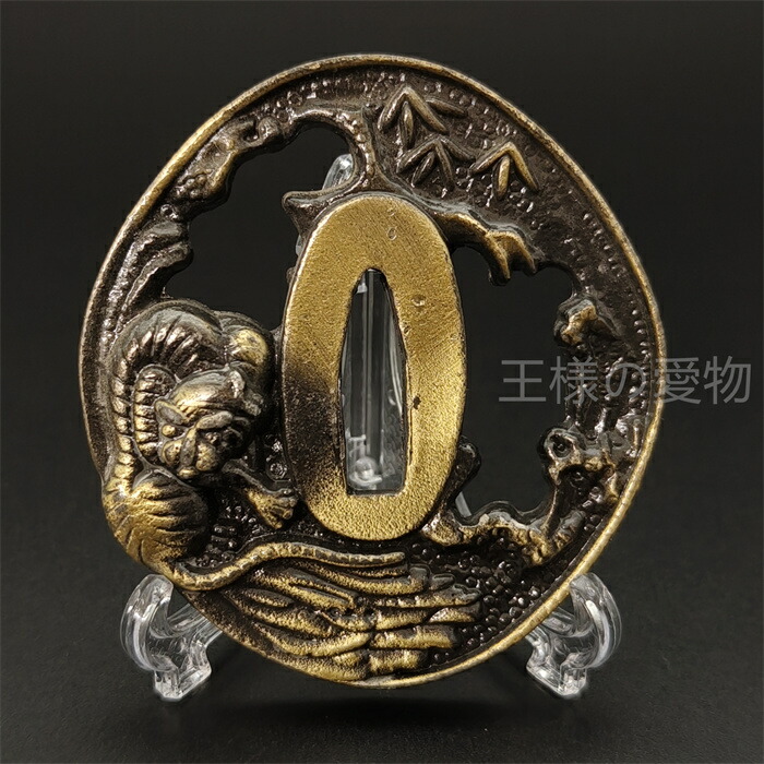楽天市場】日本刀装具 刀鍔 松下孤狼図 合金製 金工 細工 鍔 つば 居合
