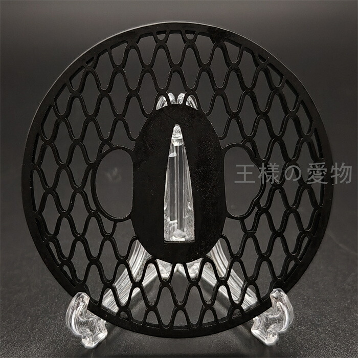 楽天市場】刀鍔 猫爪の図 鉄製 金工品 細工 職人作 日本刀装具 刀剣