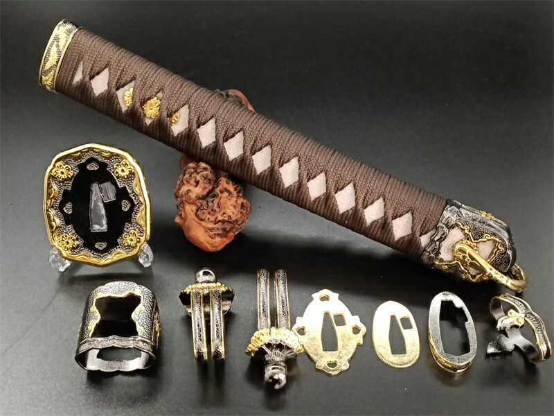 楽天市場】日本刀装具 日本陸軍 軍刀拵セット 合金製 刀鍔 縁頭目貫 単