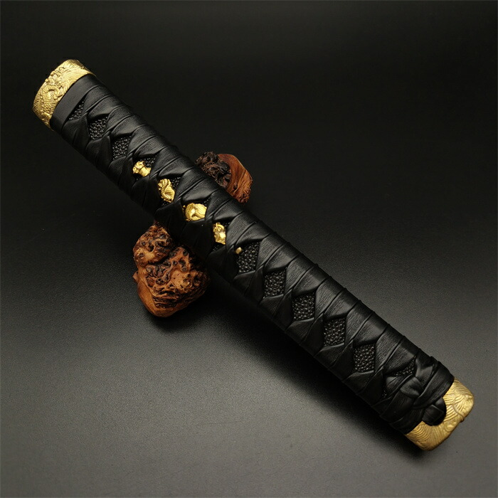 S195透かし銅鍔 武具・刀装具 木箱付 S195透かし銅鍔 武具・刀装具 木箱付